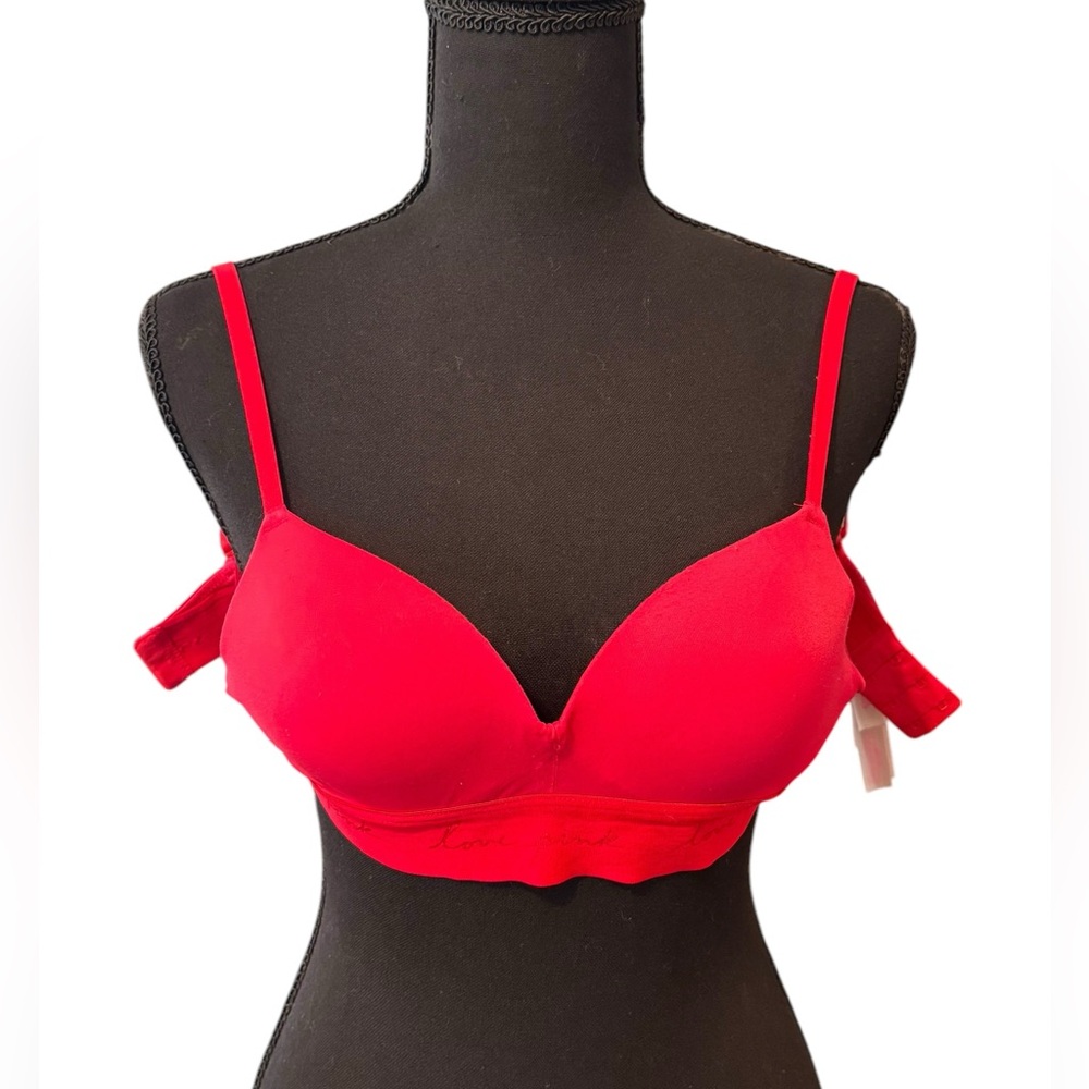 Victoria’s Secret PINK lightly padded red bra size 32A